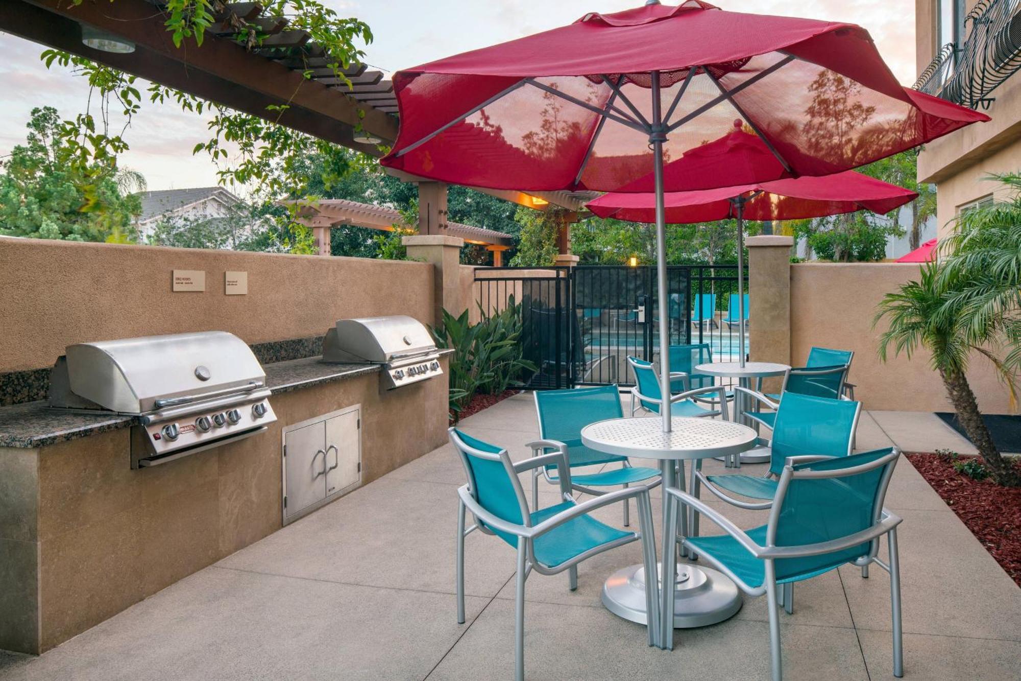 Towneplace Suites By Marriott San Diego Carlsbad / Vista Exterior photo
