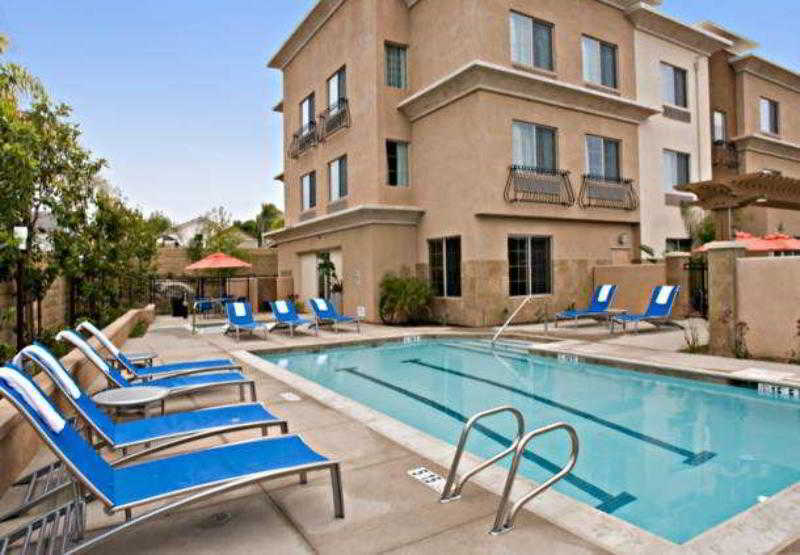 Towneplace Suites By Marriott San Diego Carlsbad / Vista Exterior photo