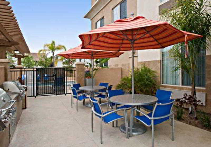 Towneplace Suites By Marriott San Diego Carlsbad / Vista Exterior photo